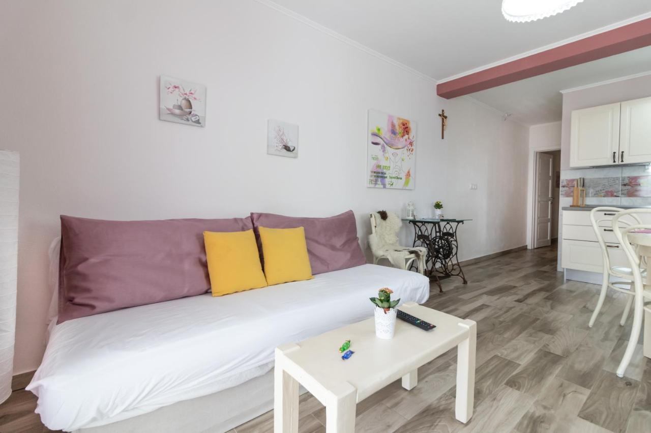 Apartments Vintage Banjol Bagian luar foto