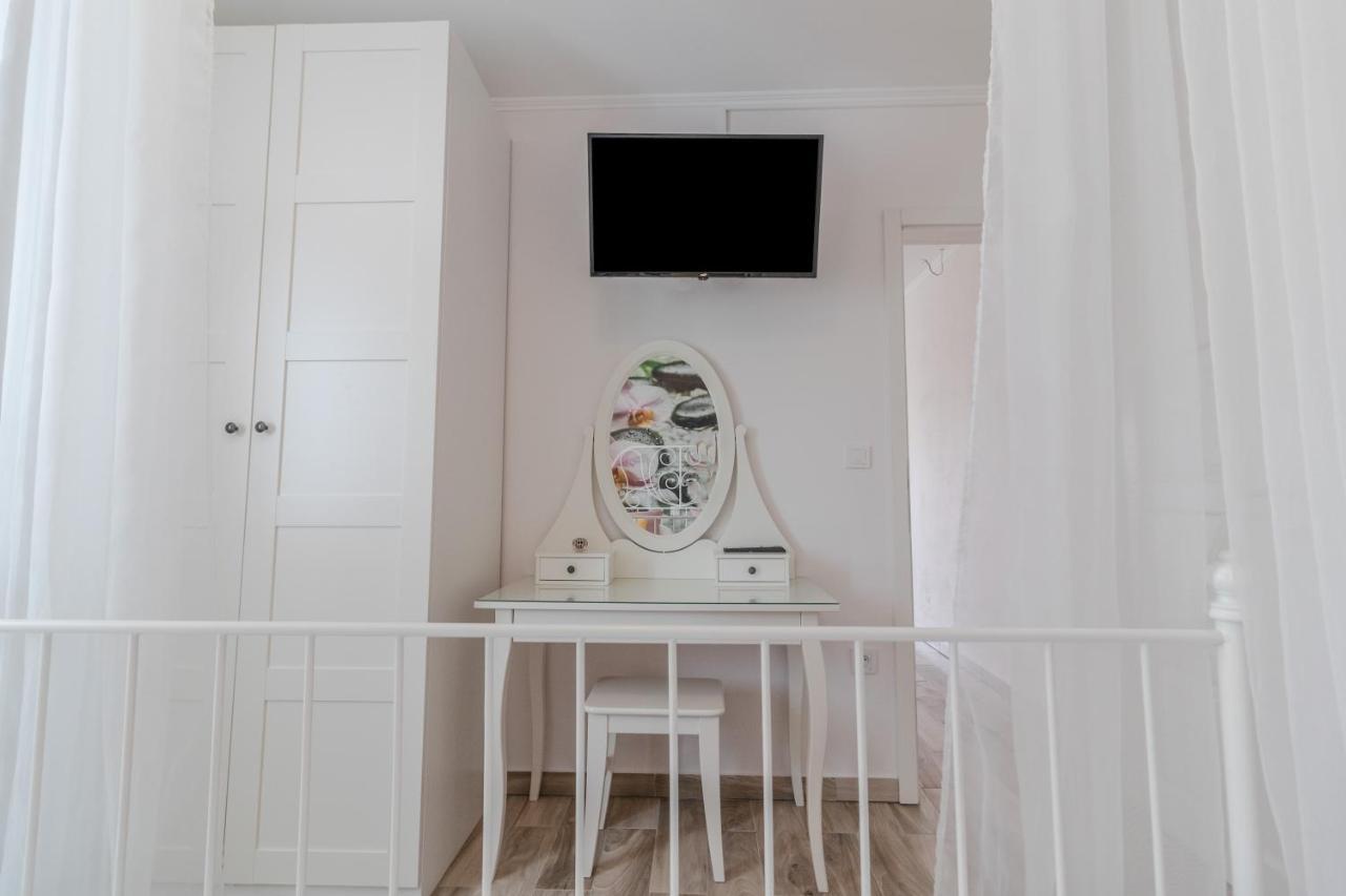 Apartments Vintage Banjol Bagian luar foto